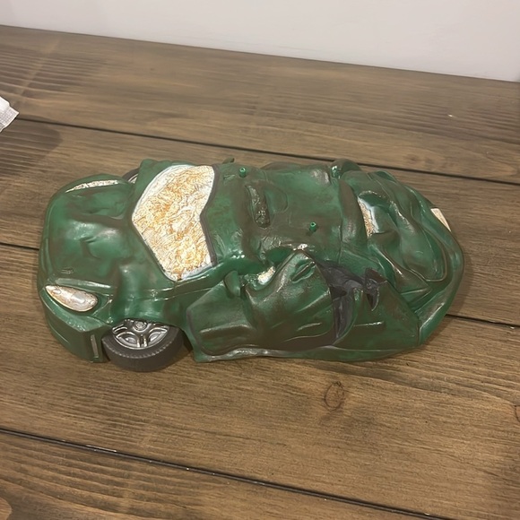 Incredible Hulk Marvel legends select base smashed car - Picture 4 of 6